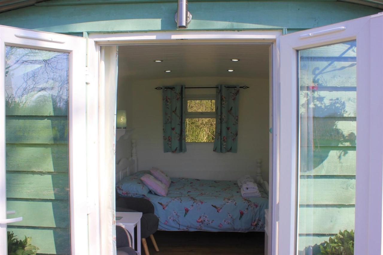 Hopgarden Glamping Luxury Shepherds Huts Wadhurst 외부 사진