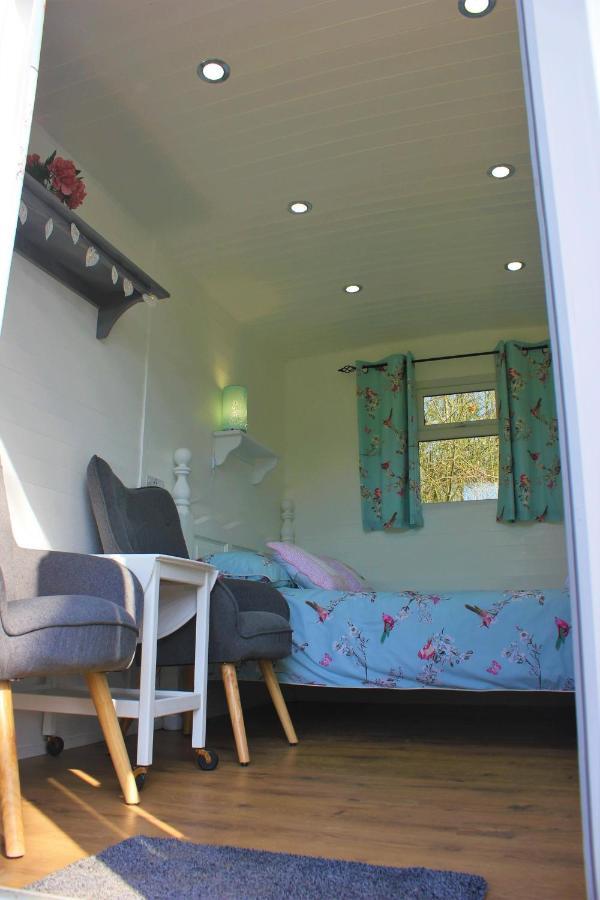 Hopgarden Glamping Luxury Shepherds Huts Wadhurst 외부 사진