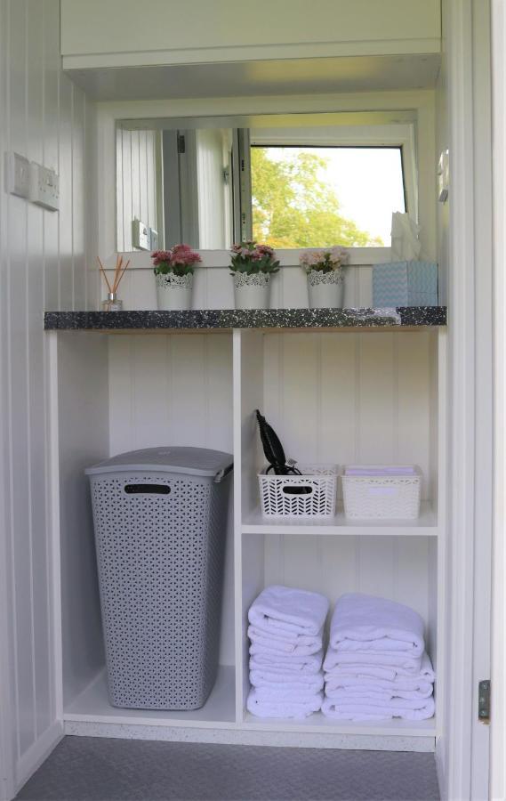 Hopgarden Glamping Luxury Shepherds Huts Wadhurst 외부 사진