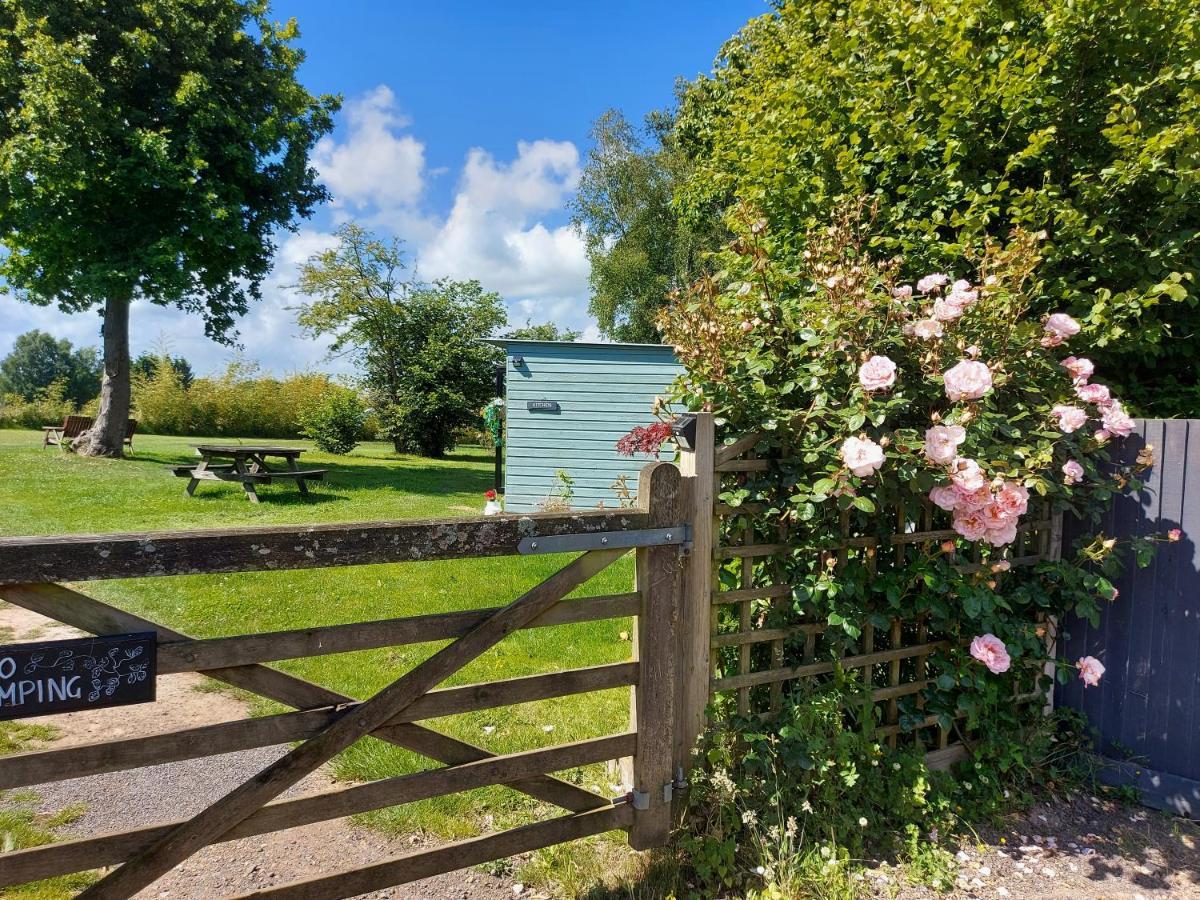 Hopgarden Glamping Luxury Shepherds Huts Wadhurst 외부 사진